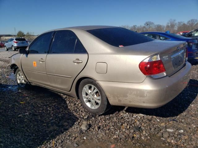 2005 Toyota Camry LE