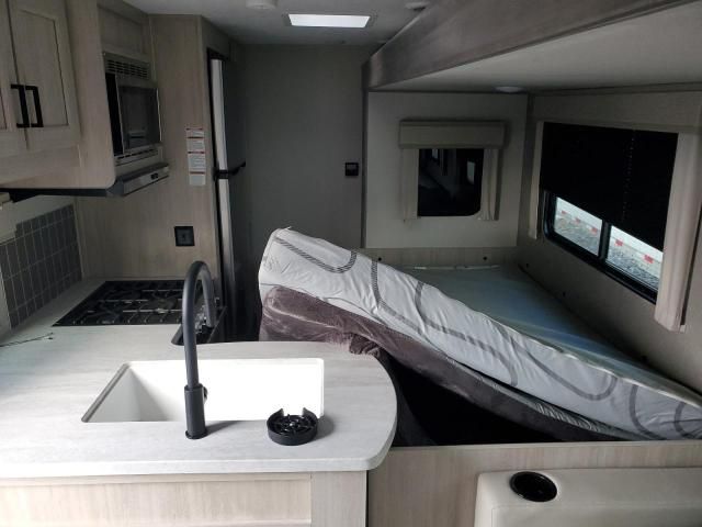 2025 Coachmen Catalina