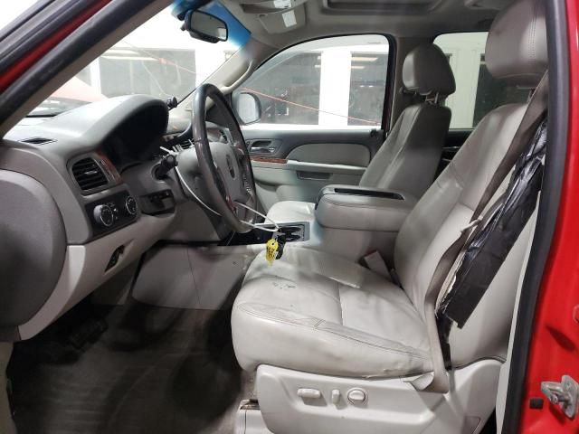 2011 GMC Yukon XL K1500 SLT