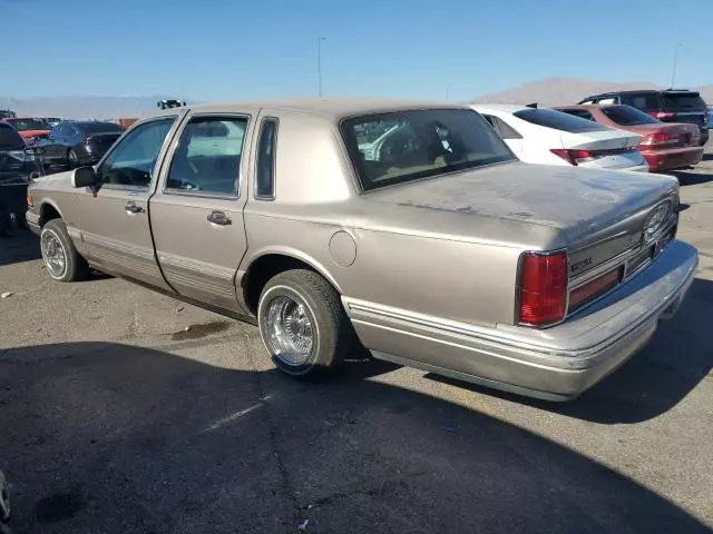 1995 Lincoln Town Car Executive