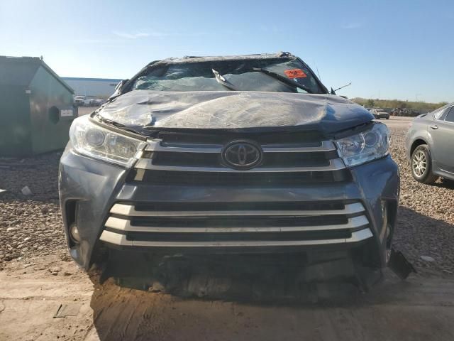 2019 Toyota Highlander SE