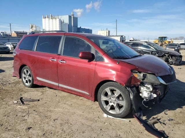 2014 Toyota Sienna Sport