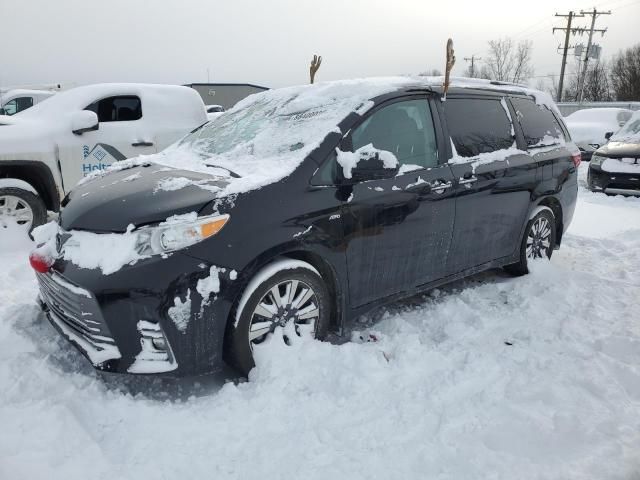 2019 Toyota Sienna XLE