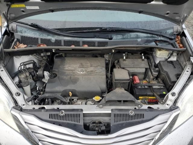 2015 Toyota Sienna XLE