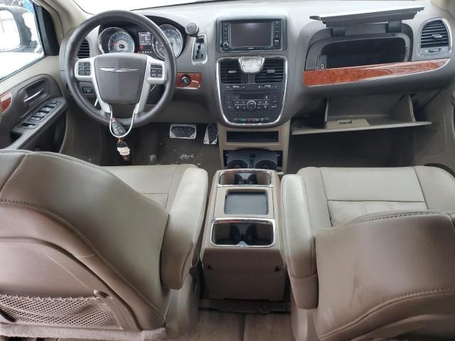 2015 Chrysler Town & Country Touring