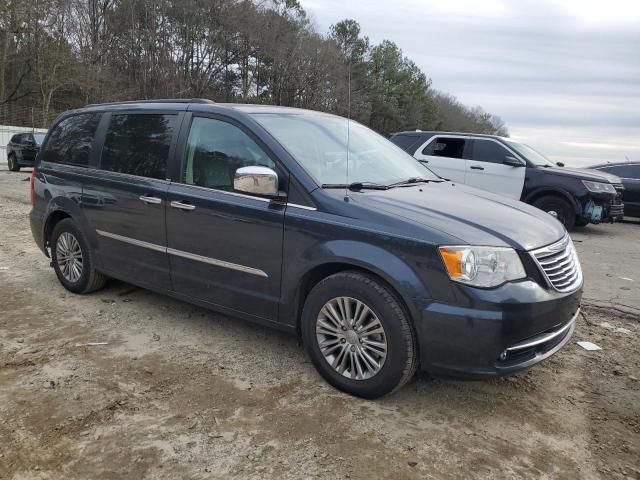 2014 Chrysler Town & Country Touring L