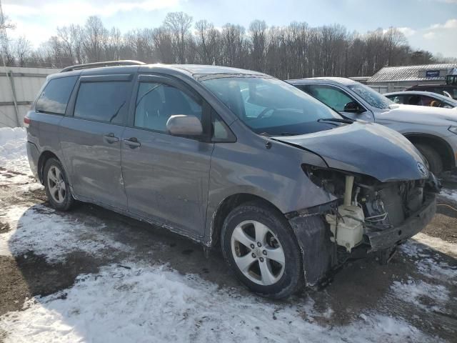 2012 Toyota Sienna LE