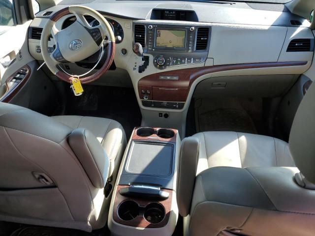 2014 Toyota Sienna XLE