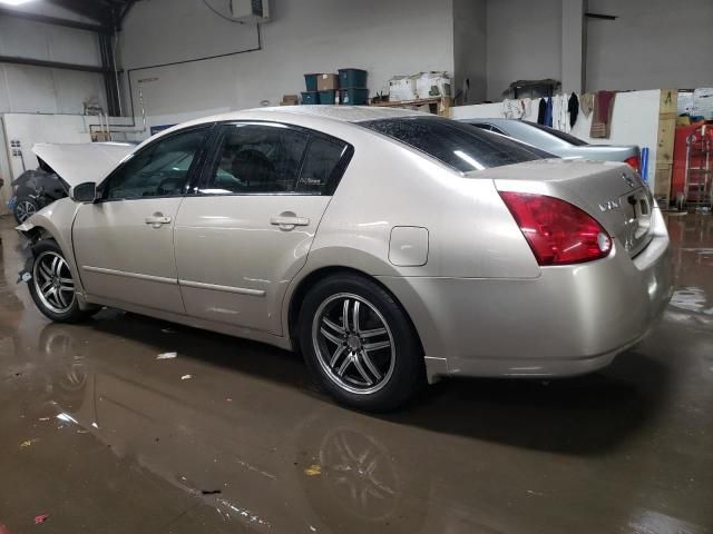 2004 Nissan Maxima SE