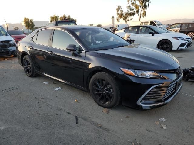 2022 Toyota Camry LE