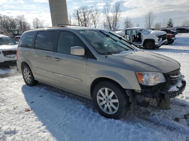 2013 Chrysler Town & Country Touring