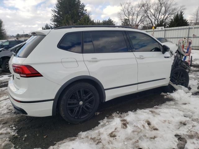 2022 Volkswagen Tiguan SE R-LINE Black