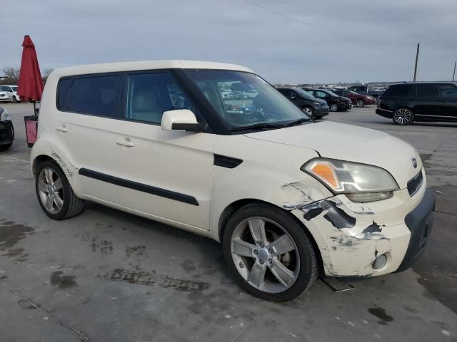 2011 KIA Soul +