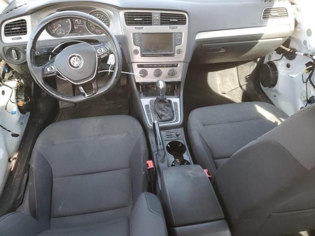 2017 Volkswagen Golf Sportwagen S