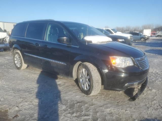 2016 Chrysler Town & Country Touring