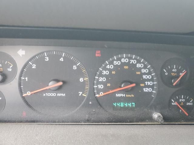 2000 Jeep Grand Cherokee Laredo