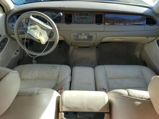 2001 Lincoln Town Car Executive