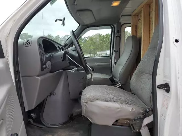 1998 Ford Econoline E250 Super Duty Van