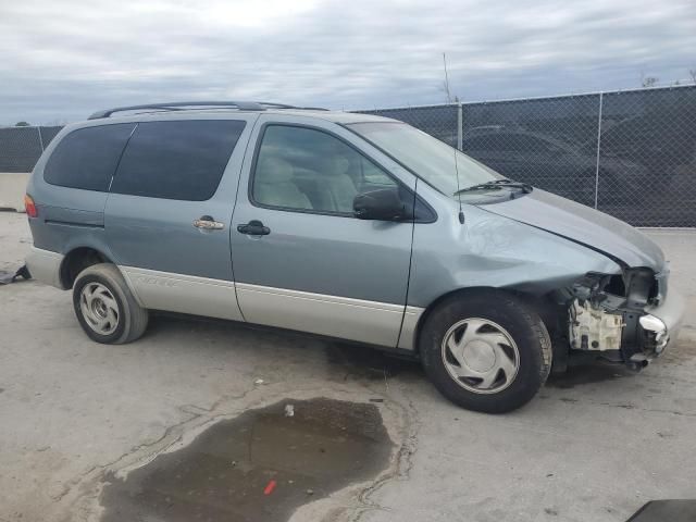 2000 Toyota Sienna LE