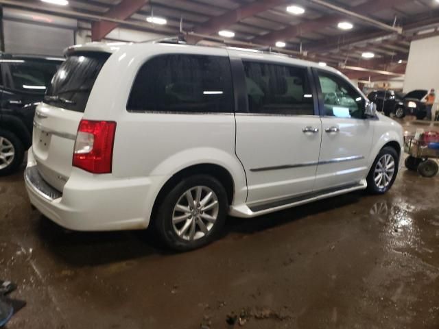 2016 Chrysler Town & Country Limited Platinum