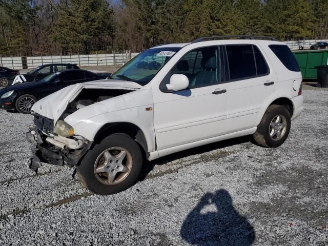 2000 Mercedes-Benz ML 320