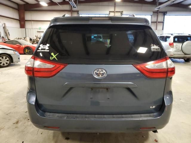 2015 Toyota Sienna LE