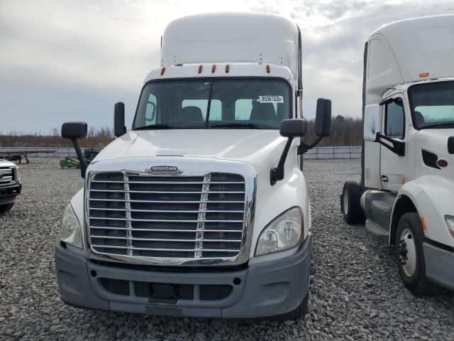 2014 Freightliner Cascadia 125