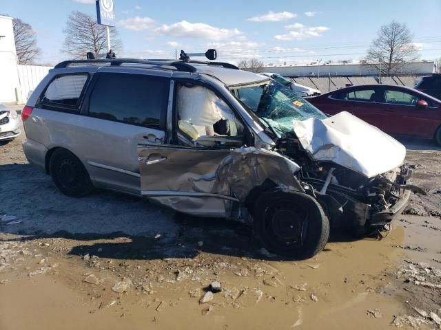 2006 Toyota Sienna CE