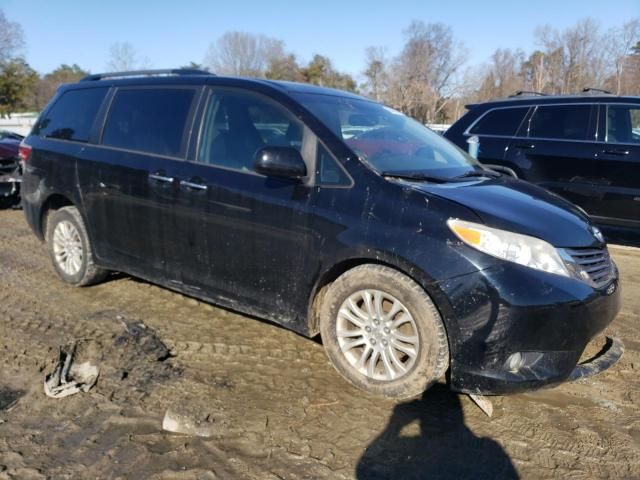 2015 Toyota Sienna XLE