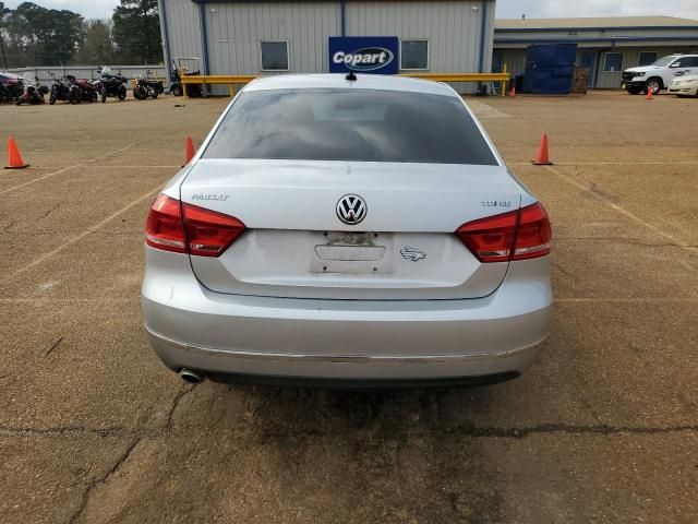 2015 Volkswagen Passat SE