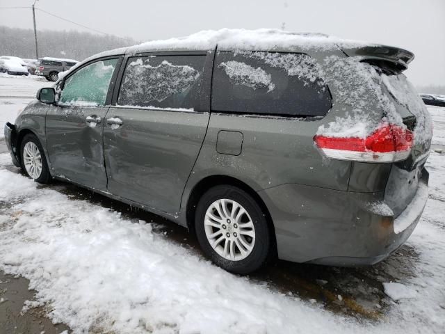 2011 Toyota Sienna XLE