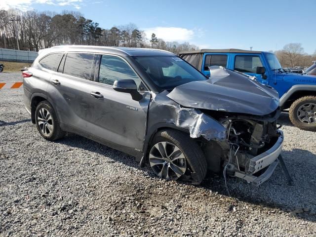 2021 Toyota Highlander Hybrid XLE