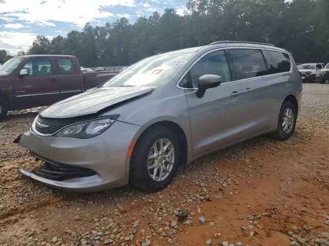 2020 Chrysler Voyager LXI