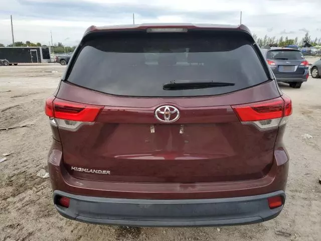 2019 Toyota Highlander LE