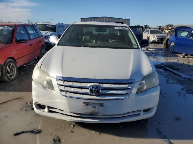 2005 Toyota Avalon XL