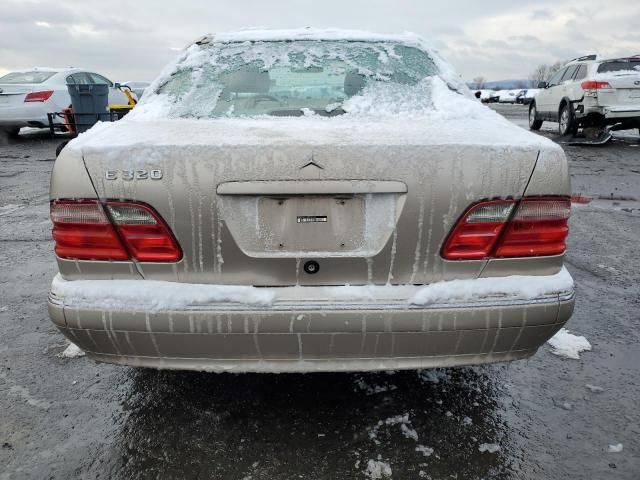 2001 Mercedes-Benz E 320