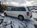 2010 Chrysler Town & Country Touring