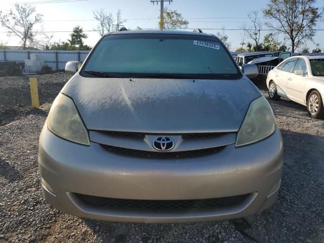 2006 Toyota Sienna XLE