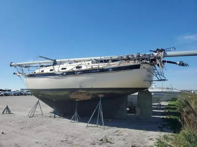 1995 Yach Boat