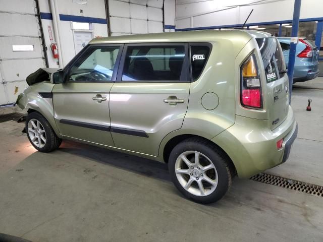 2011 KIA Soul +