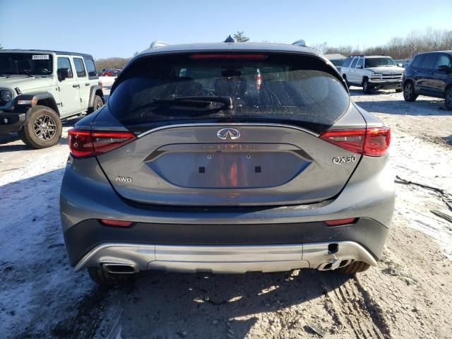 2017 Infiniti QX30 Base