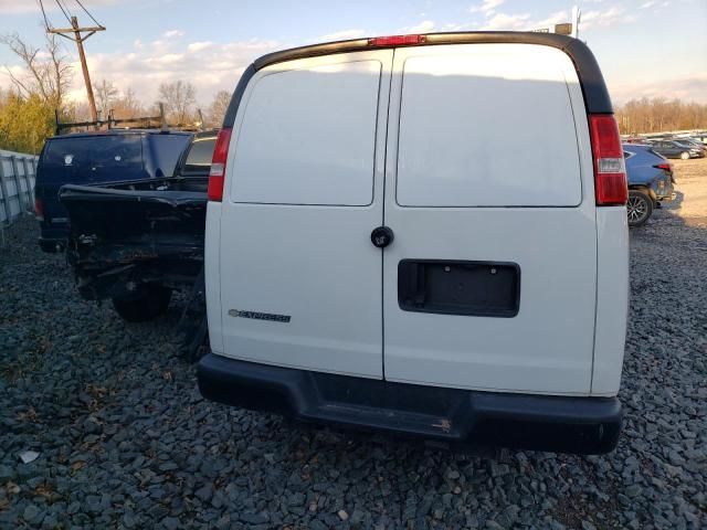 2022 Chevrolet Express G2500