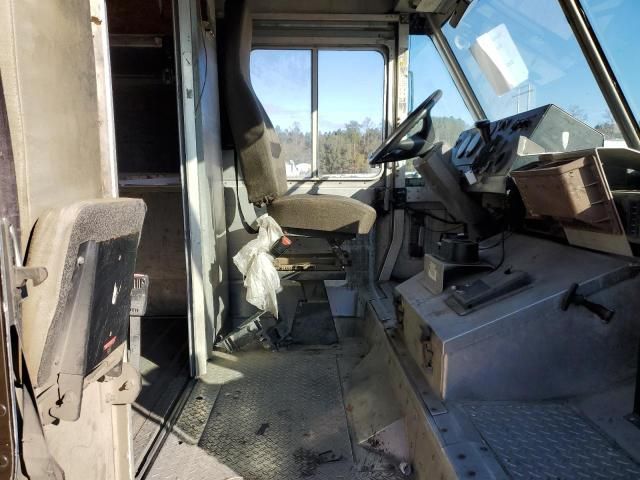 2009 Freightliner Chassis M Line WALK-IN Van