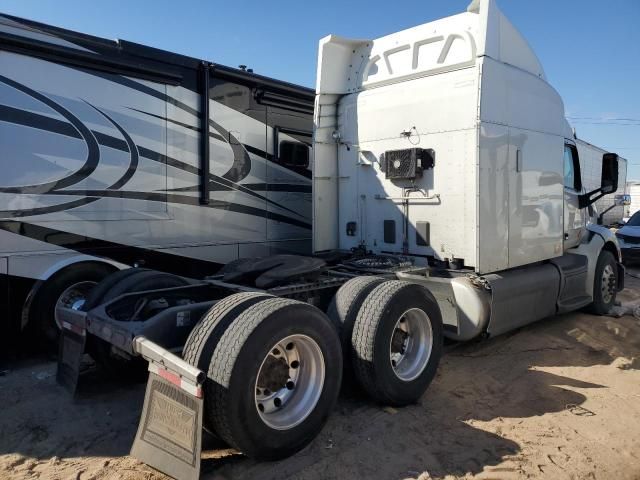 2018 Peterbilt 579