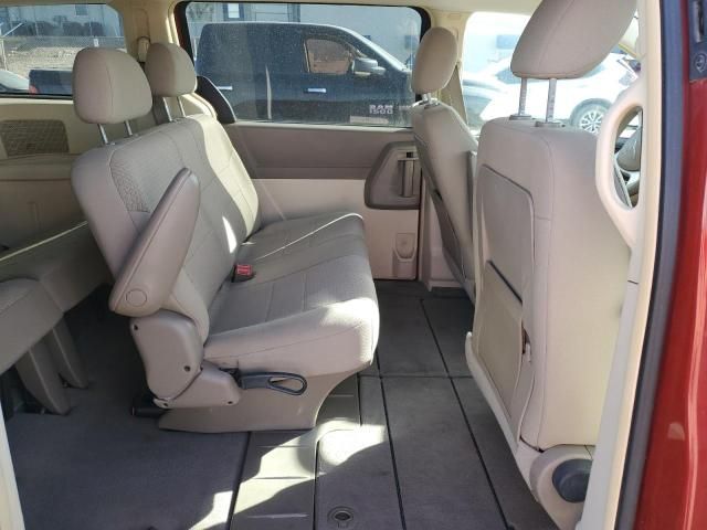 2008 Chrysler Town & Country LX