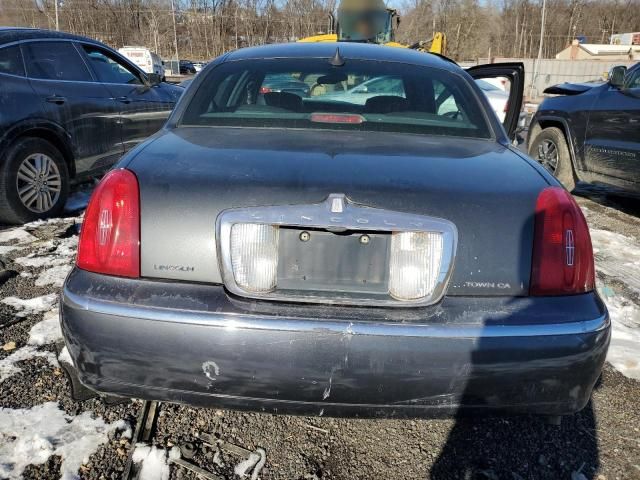 2002 Lincoln Town Car Signature