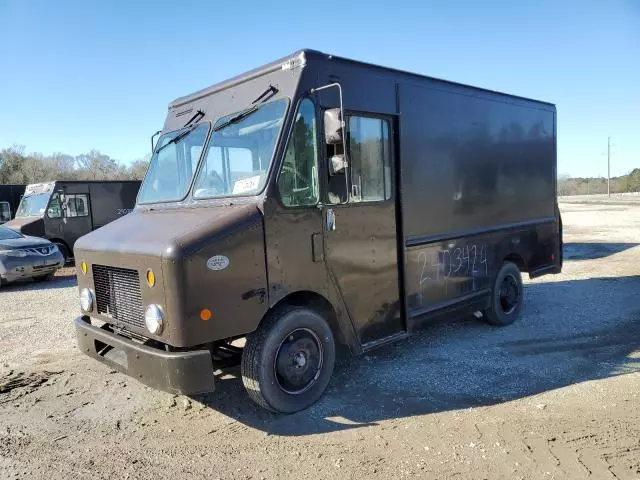 2009 Freightliner Chassis M Line WALK-IN Van