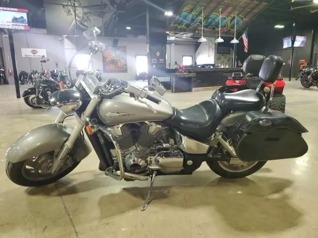 2003 Honda VTX1800 R