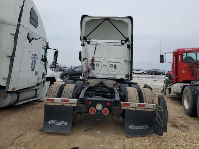 2022 Freightliner Cascadia 126