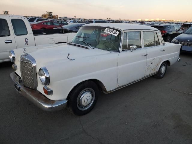 1966 Mercedes-Benz 1966 Mercedes Benz 230